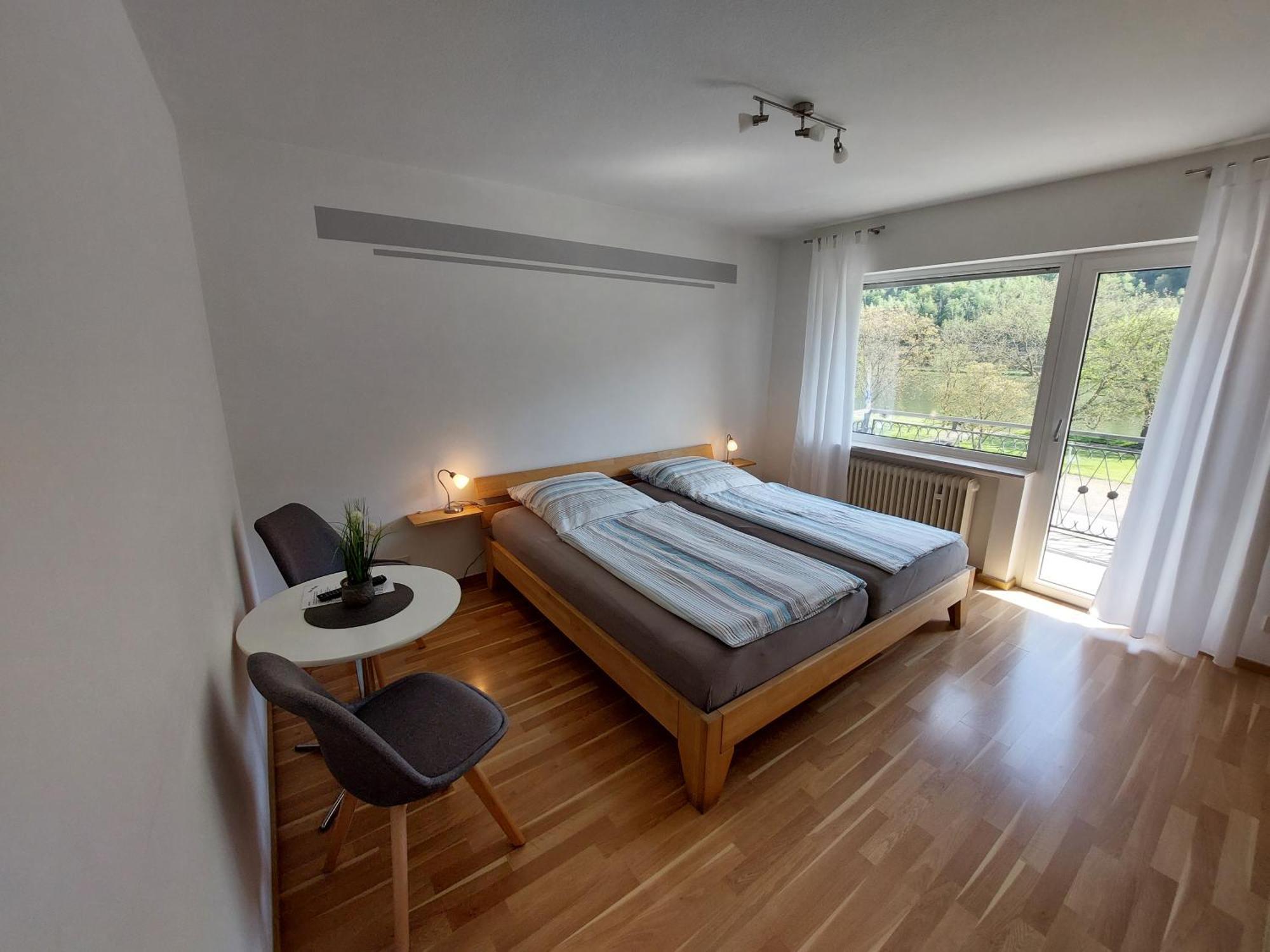 Pension Mosella, Gaestezimmer Sankt Aldegund Exterior foto
